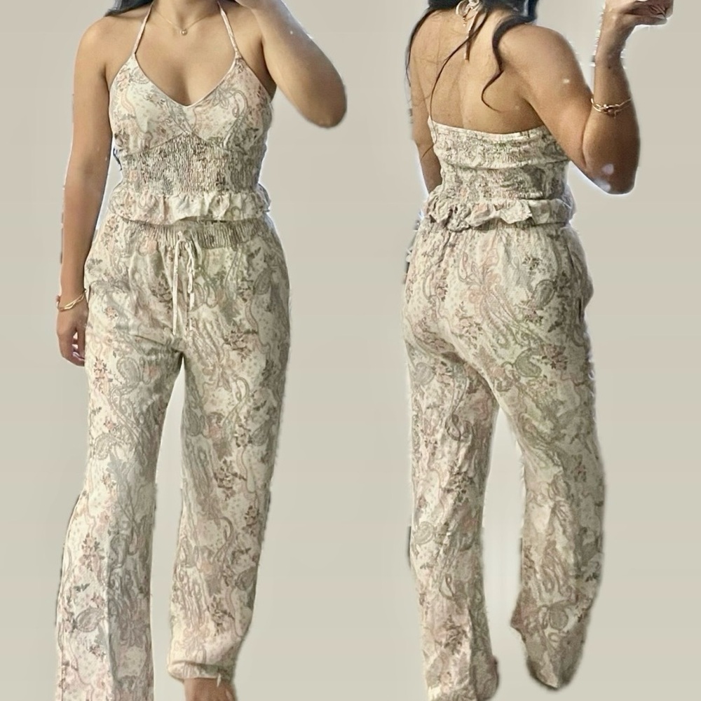 Elegant Cream Paisley 2 piece set sz Small